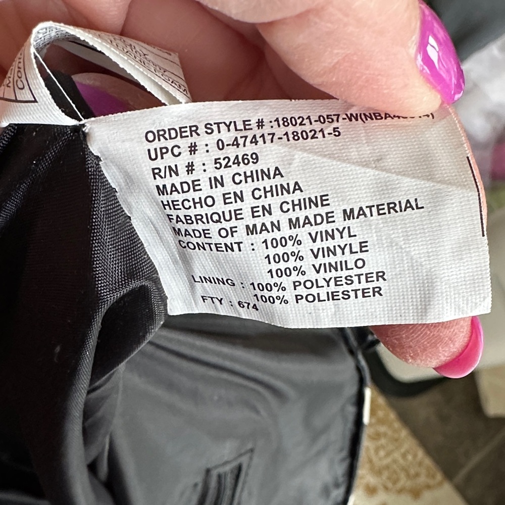 Stylish Black and White Tote Bag - Picture 15 of 16
